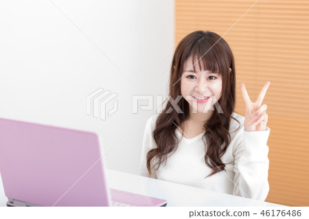 PC隨便的女人 PC隨便的女人 46176486