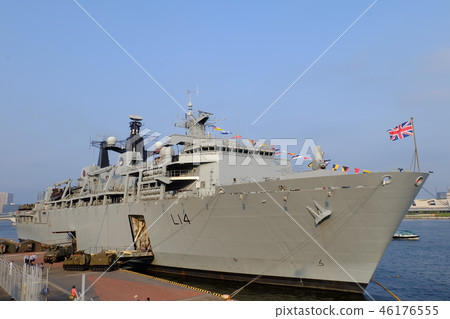 登陸艦Albion 46176555