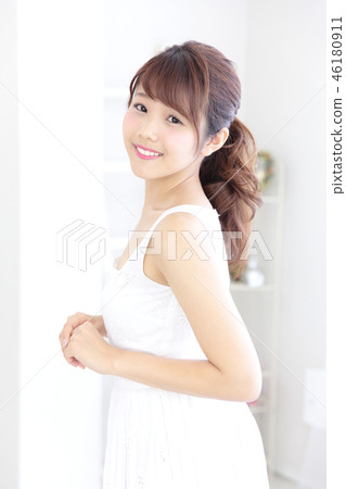 年輕女士的髮型 年輕女士的髮型 46180911