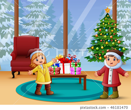Happy kids celebration a christmas in the home 46181470