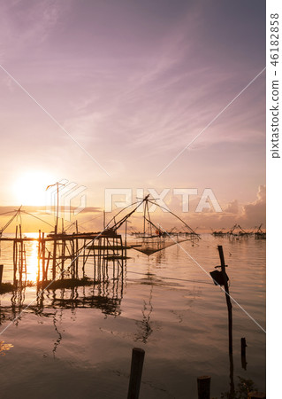 sunrise with fishing trap in pak pra village 46182858