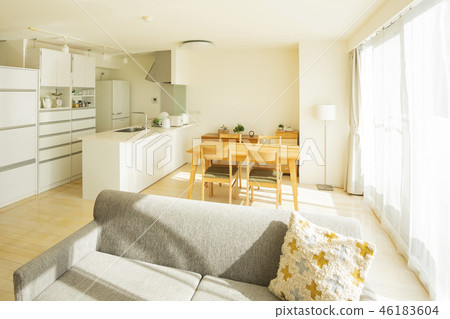 living room	 46183604