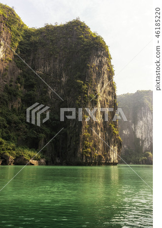 Halong bay 46185220