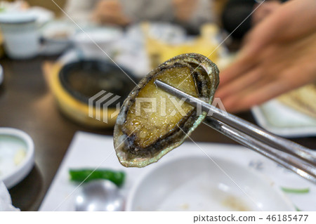 close up sea abalone close up sea abalone 46185477