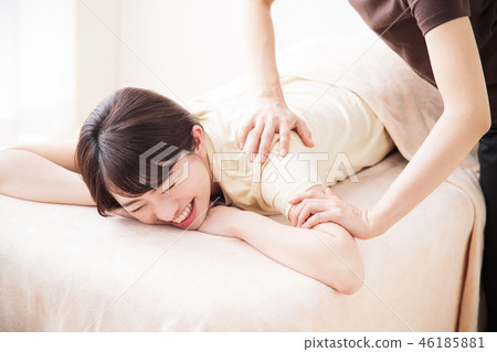 按摩美容男人bodydresser整脊女性患者 46185881