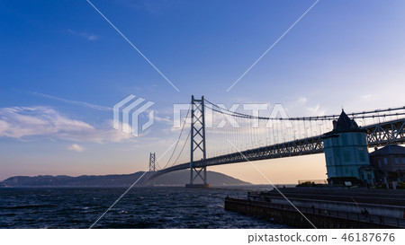 明石海峽大橋的日落 46187676