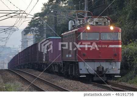 ED 76 _ 10 19貨運列車8057 re(Keyama-Kiryugaoka) ED 76 _ 10 19貨運列車8057 re(Keyama-Kiryugaoka) 46191756
