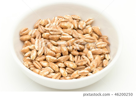 有機種植的拼寫小麥(Farro):有機拼寫(Farro) 有機種植的拼寫小麥(Farro):有機拼寫(Farro) 46200250