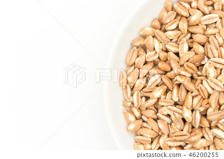 有機種植的拼寫小麥(Farro):有機拼寫(Farro) 有機種植的拼寫小麥(Farro):有機拼寫(Farro) 46200255