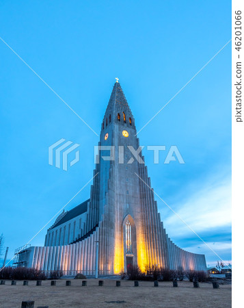Hallgrimskirkja church under twilight sky, Iceland 46201066