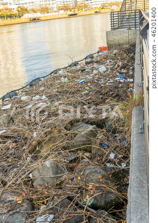Waste from the sea, water, pollution, waste, environmental issues 46201400