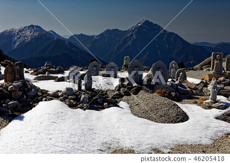 A view of the stone Buddhas and Kaikomagatake volcano of Jizo-dake and Kakigawa 46205418