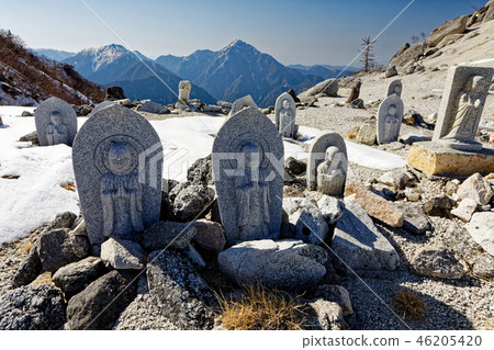 Jizo-dake和Kakigawa的石佛和Kaikomagatake火山的景色 46205420