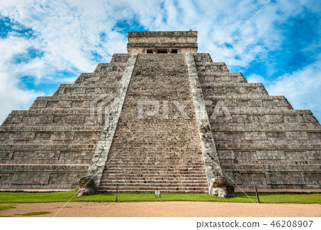 El Castillo or Temple of Kukulkan pyramid. 46208907