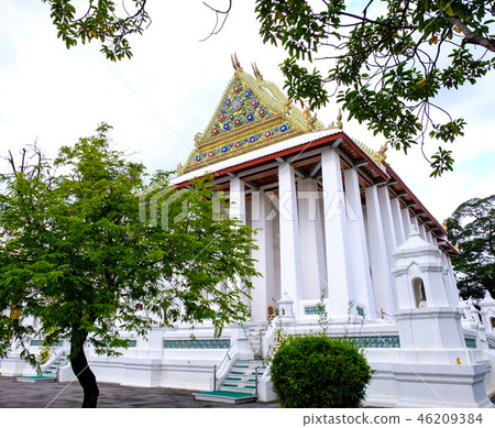 Royal Ordination Hall from Wat Chaloem Phra Kiat Royal Ordination Hall from Wat Chaloem Phra Kiat 46209384