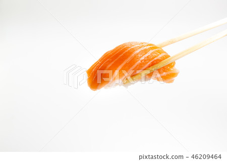Salmon Sushi on whtie plate Salmon Sushi on whtie plate 46209464