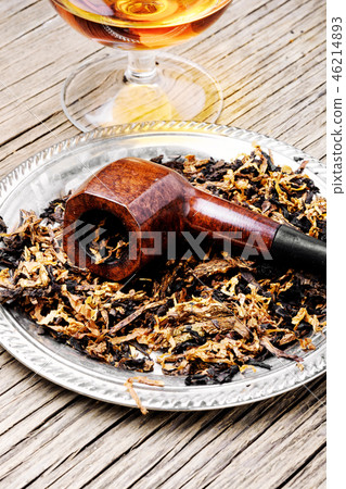 Tobacco pipe and alcohol 46214893