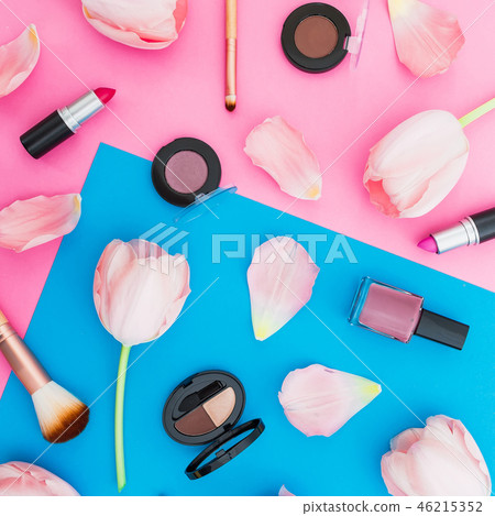 Beauty concept with tulips flowers and cosmetics Beauty concept with tulips flowers and cosmetics 46215352