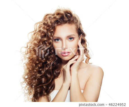 Healthy woman with clear skin  46224952