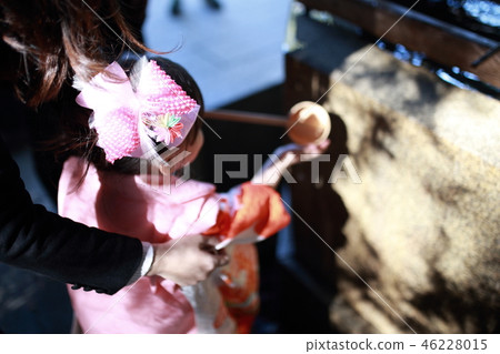Temizusha (Shrine worship, courtesy courtesy, Shichigoh, Hijiri, Hinamatsuri, ceremonial occasions, passing wishes, Shiho, Shinto shrine, Buddhist temple, Clean manners) Temizusha (Shrine worship, courtesy courtesy, Shichigoh, Hijiri, Hinamatsuri, ceremonial occasions, passing wishes, Shiho, Shinto shrine, Buddhist temple, Clean manners) 46228015