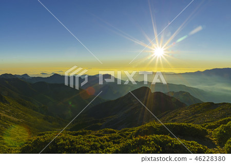 日出雪山3886米台灣 46228380