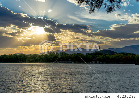 中國北京旅遊景點頤和園夕陽 中国北京観光スポット頤和園 Summer Palace Beijing 46230285