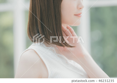 female, lady, woman 46231235