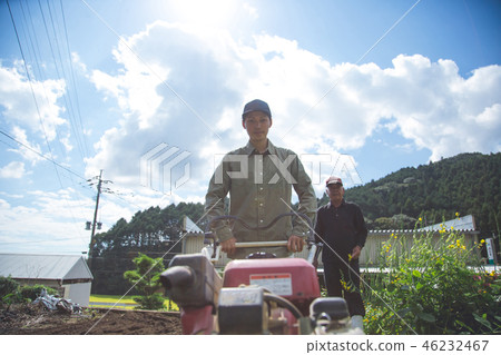 Agriculture men 46232467