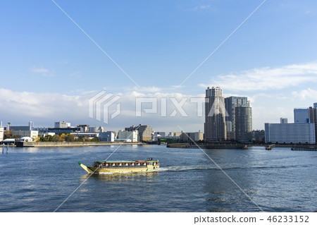 東京水邊的景觀從相生橋到echinakajima和toyosu地區 照片素材 圖片 圖庫