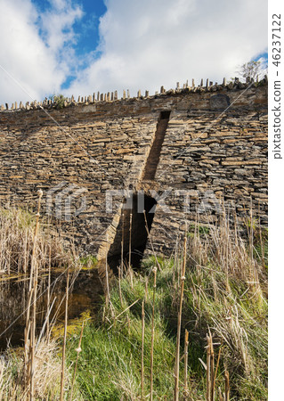 Spiky Bridge during the day 46237122