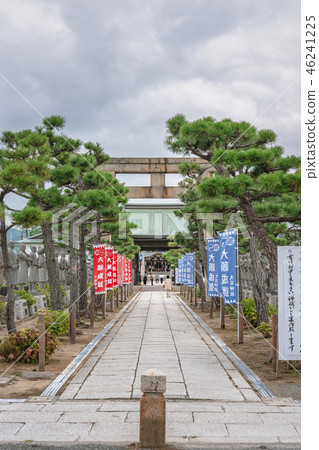 Oishi Shrine approach road scenery 46241225