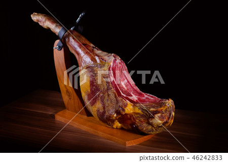 traditional spanish jamon serrano, italian parma, hamon iberico, prosciutto, leg traditional spanish jamon serrano, italian parma, hamon iberico, prosciutto, leg 46242833