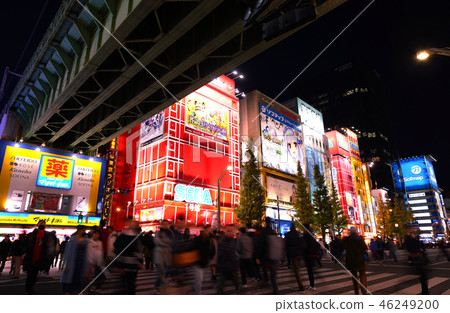 日本的東京都市風景我想看秋葉原，東京（夜景）的城市景觀 46249200