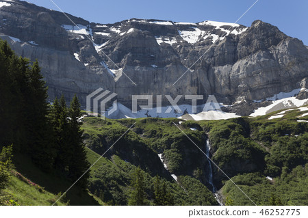 View in the direction of Lacs d'Anteme - Champery View in the direction of Lacs d'Anteme - Champery 46252775