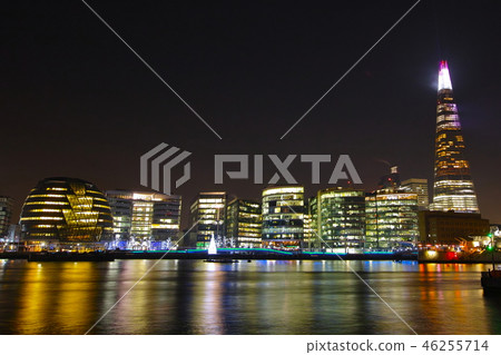 Night view of London Night view of London 46255714