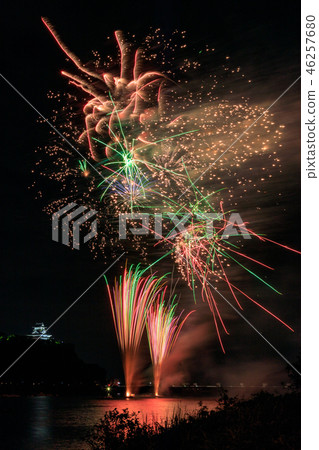Inuyama Castle and Fireworks 11 46257680