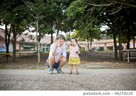 Dad and child Dad and child 46259220