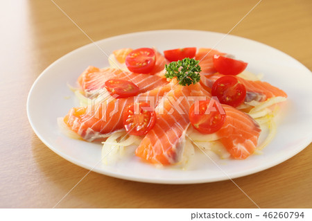 三文魚生牛肉片 三文魚生牛肉片 46260794