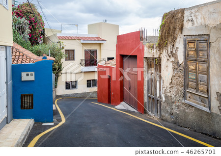Typical Canary islands small village street with old houses. Typical Canary islands small village street with old houses. 46265701