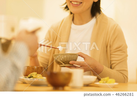 Senior couple dinner Senior couple dinner 46266281