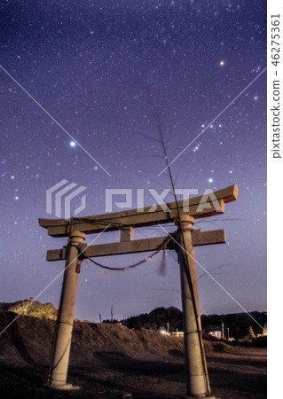 東納米的鳥居和星空 46275361