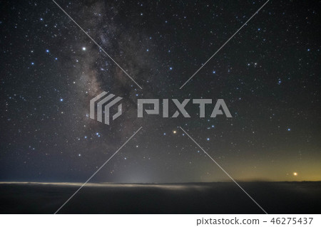 Milky Way and sea of clouds Milky Way and sea of clouds 46275437