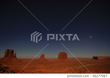 Dawn from the night view of Monument Valley 46277067