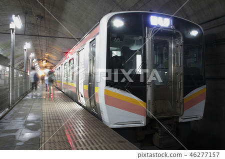上越線土井站（樓下的家庭火車） 46277157