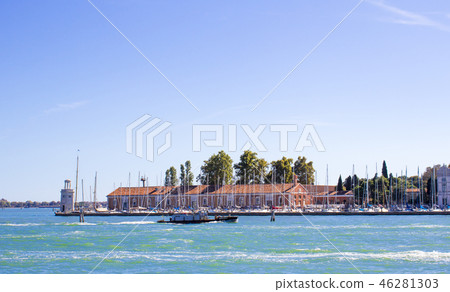San Giorgio Maggiore (island) San Giorgio Maggiore (island) 46281303