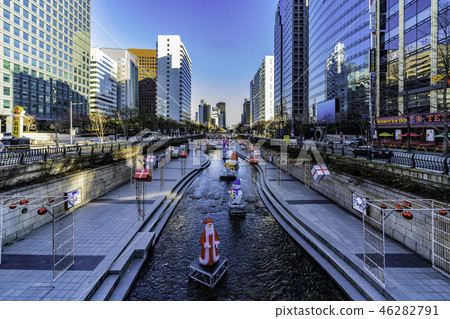 Cheonggyecheon 46282791