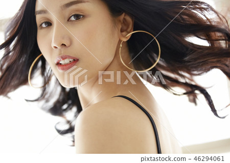 女人裝扮表達 46294061