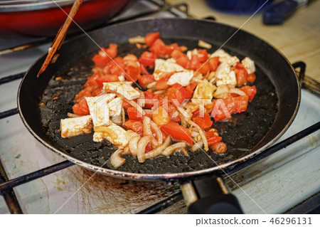 Woman, preparing, breakfast, home kitchen, copy space 46296131