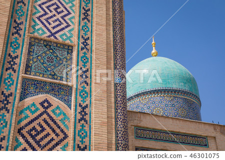 Hast Imam Square (Hazrati Imam), religious center 46301075