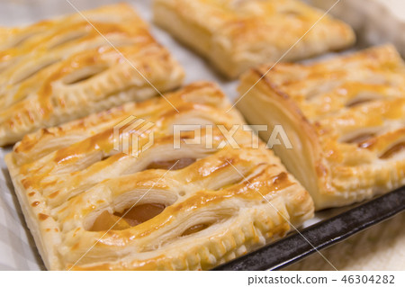 Homemade apple pie 46304282